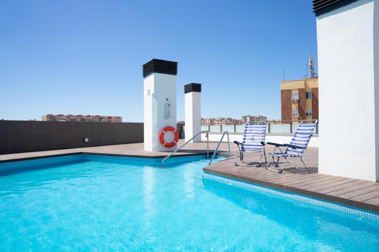Central Premium Pool Terrace New Malaga Luaran gambar